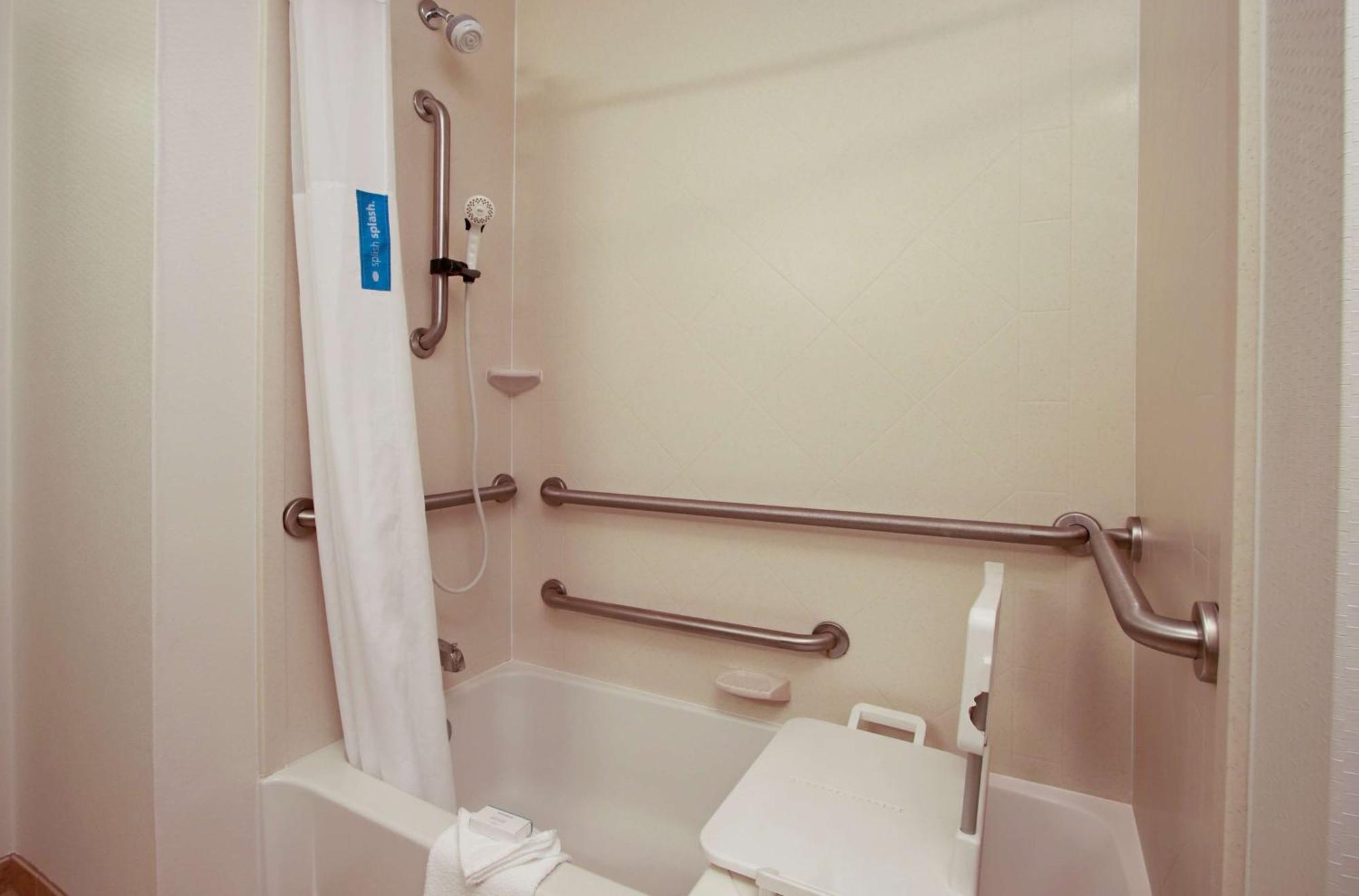 Hampton Inn Winfield Tucker Kültér fotó